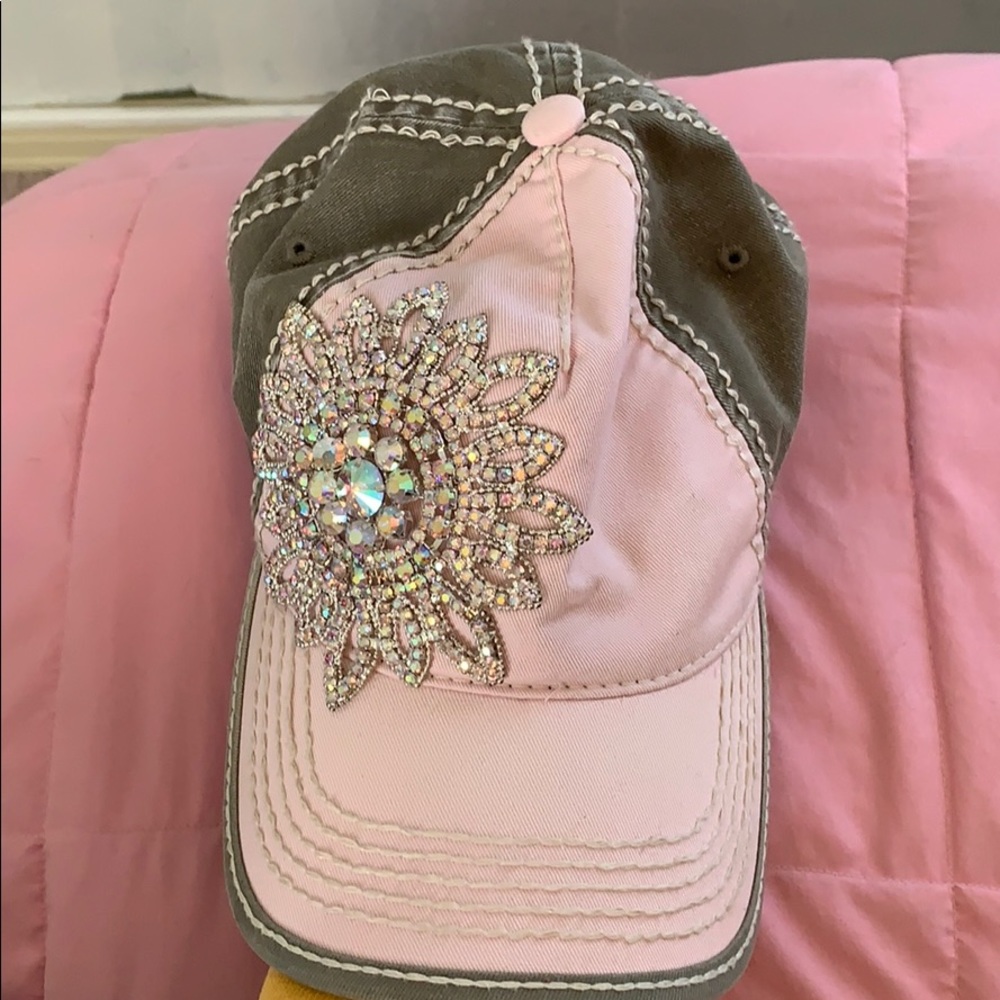 Olive & Pique hat
